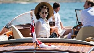 The Crown: 1×1